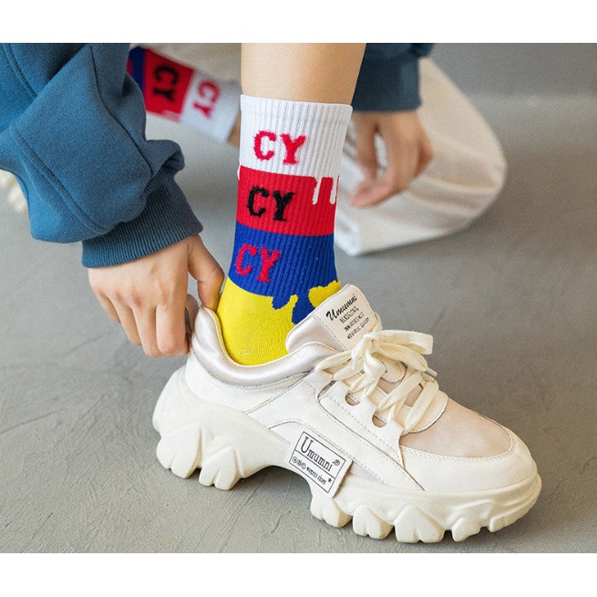 Vớ Tất cao cổ Nam Nữ chữ CY phong cách trẻ trung và năng động.