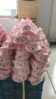 Túi tai thỏ bé gái