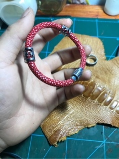 Vòng tay cá đuối