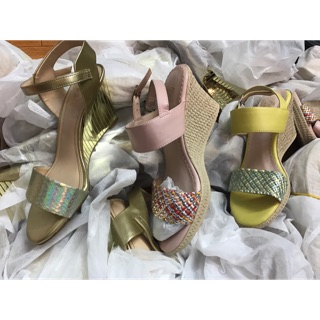 Sandal daphne chính hãng sẵn hồng 37