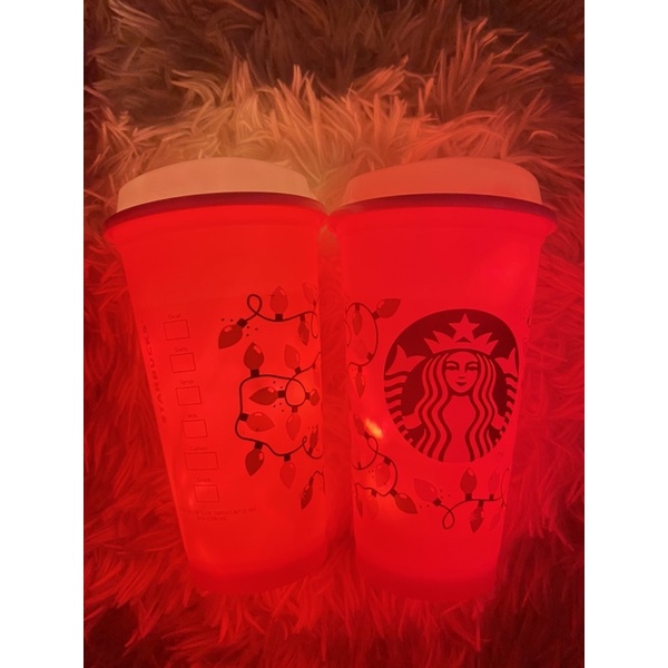 Ly Nhựa mùa Noel tại Starbucks vietnam 2021