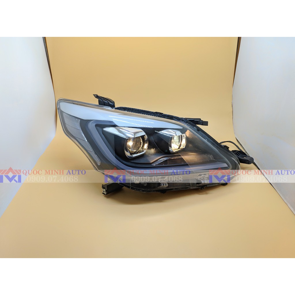 Đèn pha cho Toyota Innova 2012 - 2015 xinhan chạy