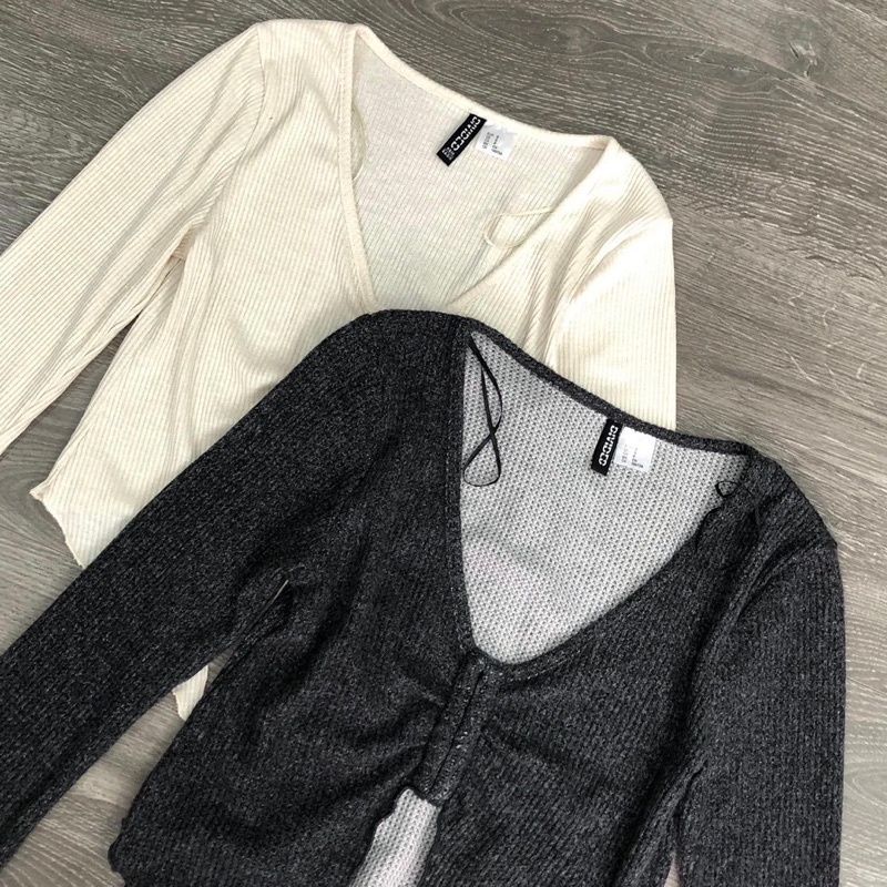Áo croptop tay dài khoá cài trước