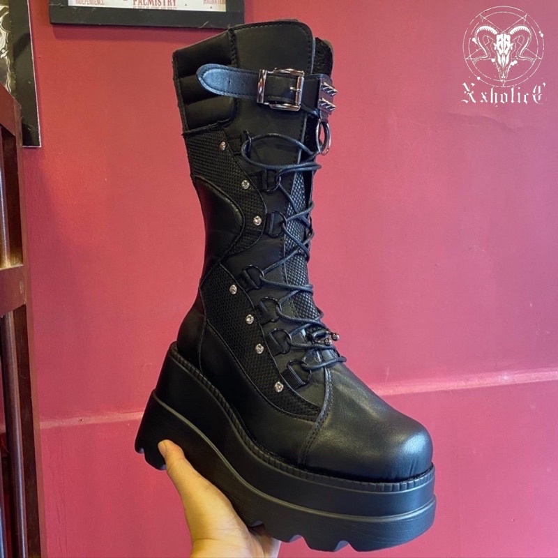 - Boots Lưới Cổ Cao Đen