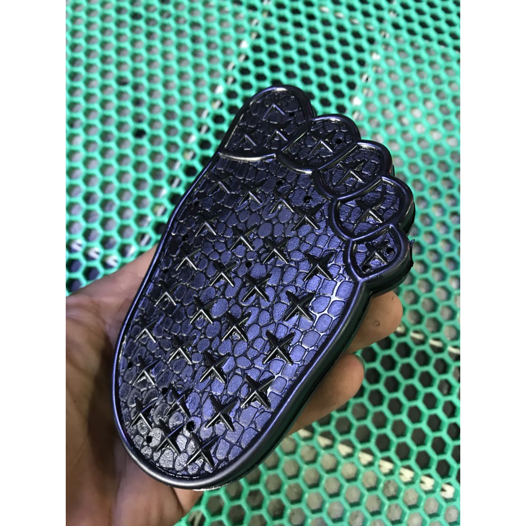 CHỤP ĐẠP THẮNG KIỂU BÀN CHÂN