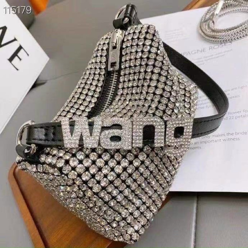 Túi đính hạt về ạ