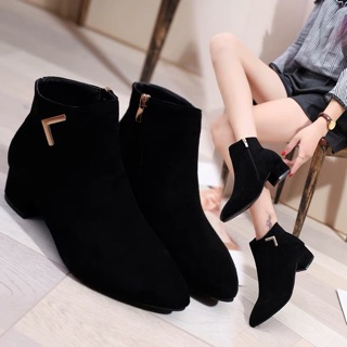Bốt cổ ngắn da lộn