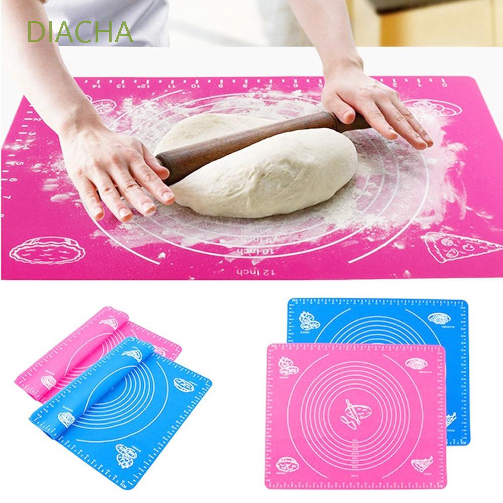 Thảm nhào bột làm bánh đơn giản tiện lợi cho nhà bếp