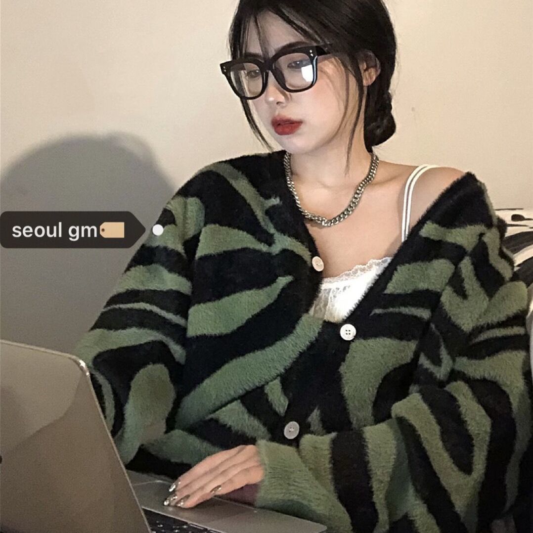 Áo khoác cardigan in họa tiết ngựa vằn phong cách thu đông Hàn Quốc cho nữ | BigBuy360 - bigbuy360.vn