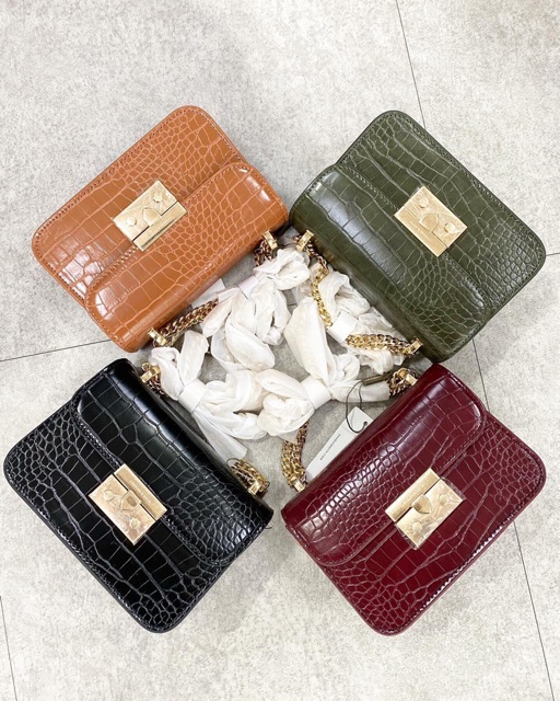 Túi CNKa hot trend đủ màu