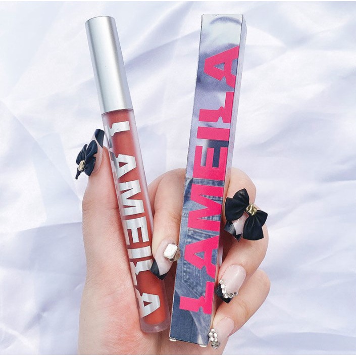 Lip gloss/moisturizing lip gloss, waterproof and sweatproof, no fading, no cup stick, matte lip, lip gloss.