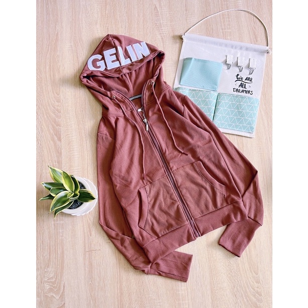 Áo khoác thun gân thêu chữ xỏ ngón ( kèm túi trong )