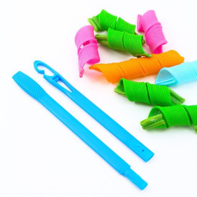 Lô cuốn tóc dạng gợn sóng nước nhẹ