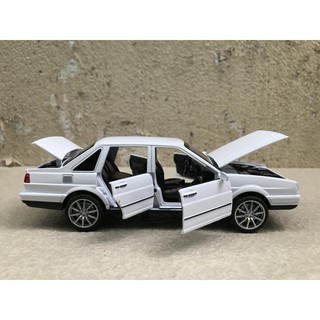 Mô hình xe Volkswagen SATANA 1:32