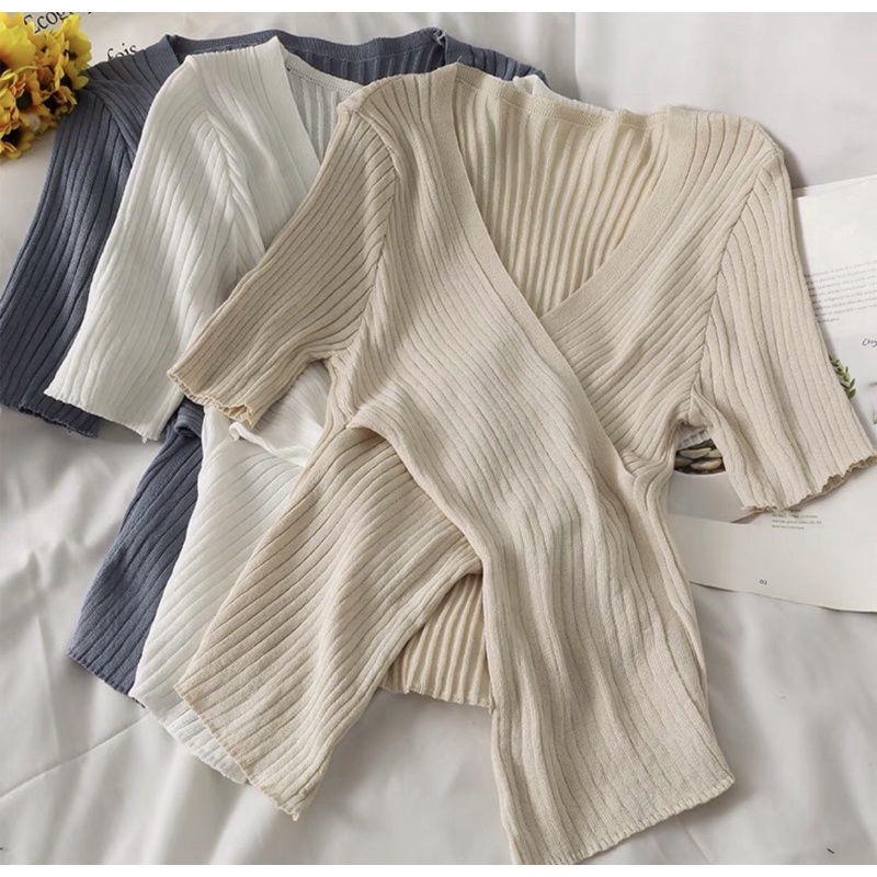 Thiết kế Hàn Quốc cảm giác mỏng và mỏng áo phông đan chéo phụ nữ 2021 mới áo croptop cổ chữ V ngắn tay