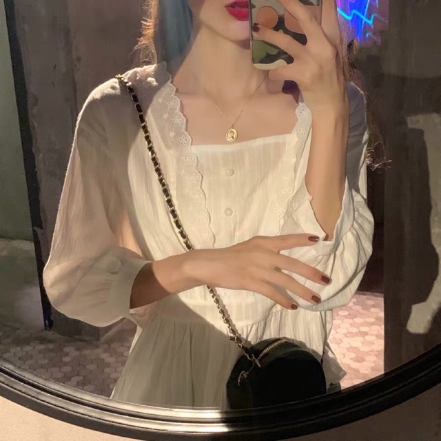 Áo sơ mi cổ vuông