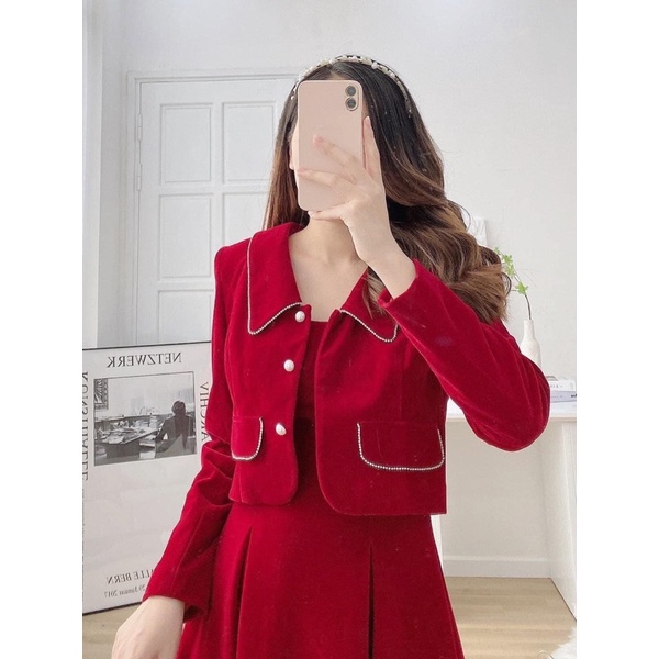 Set váy hai dây kèm áo khoác croptop chất tuyết mưa màu đỏ sang trọng | BigBuy360 - bigbuy360.vn