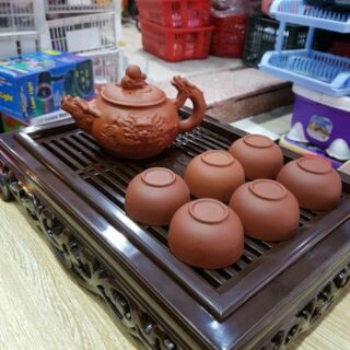 Ấm chén rồng và khay trà hoa