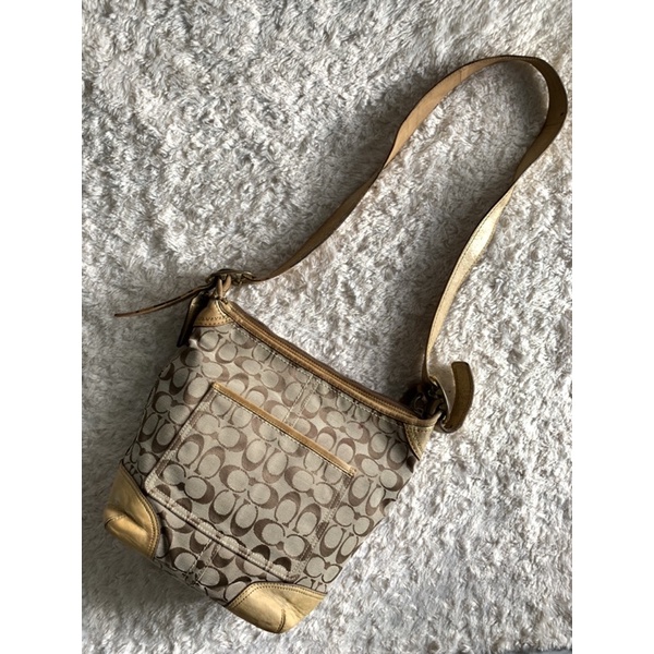 Túi đeo chéo hiệu