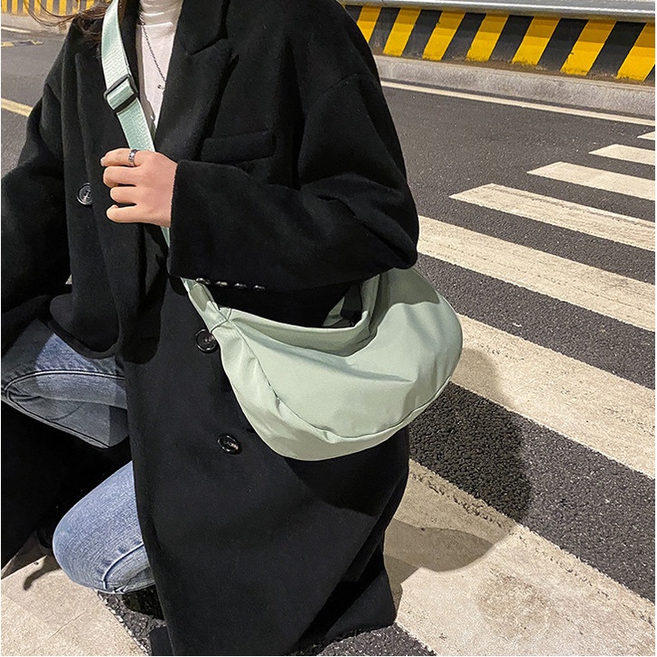 Túi vải nam nữ đeo chéo, Tote đeo vai kiểu bao tử Ulzzang xinh xắn vải poly nhiều màu đi học đi làm thời trang giá rẻ