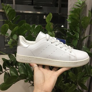 GIÁ SỈ GIÀY THỂ THAO NỮ ĐẸP KIMSHOES GIÀY THỂ THAO NƯ DA MỀM RẤT NHẸ THỜI TRANG BÊN ĐẸP THỜI TRANG