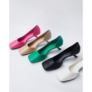 1792 - maggie closed toe heels