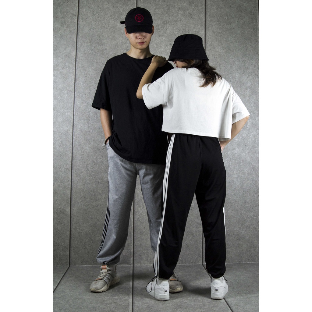 Quần Jogger Đa Năng Nam Nữ Basic Pants Ulzzang Form Suông 5 Sọc Thể Thao Có Thể Để Suông Hoặc Bo Gấu J4U