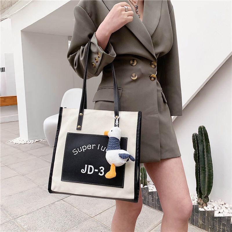 Túi tote phong cách Hàn Quốc có khóa kéo tặng kèm móc khóa TE01