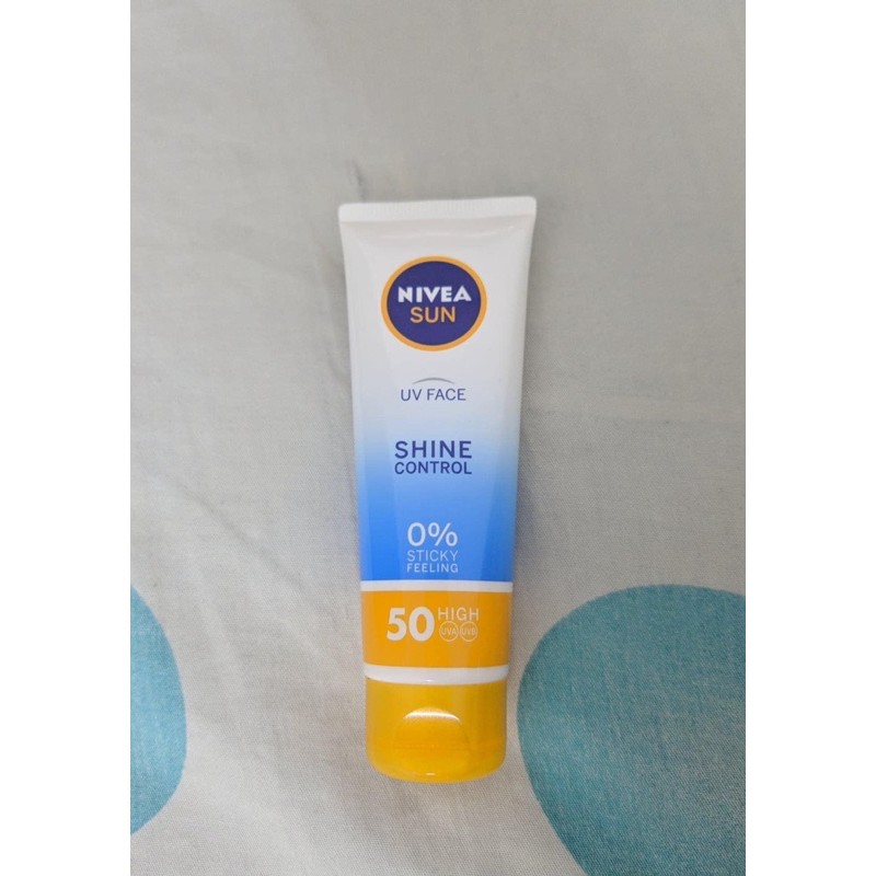 Kem Chống Nắng Nivea Shine Control 50ml