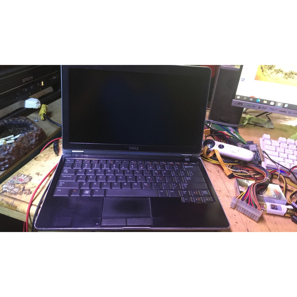 #Laptop Dell Latitude E6230