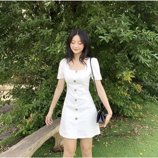 NIANE DRESS ( Đầm cổ vuông nút gỗ tôn dáng )