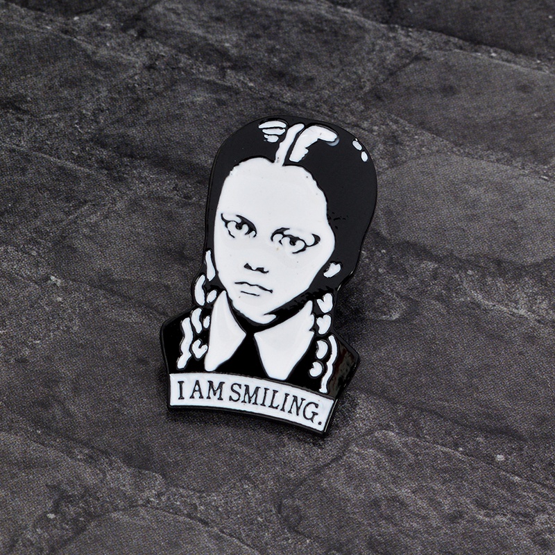 Huy Hiệu Cài Áo Hình Chữ Edgar Allan Poe Độc Đáo