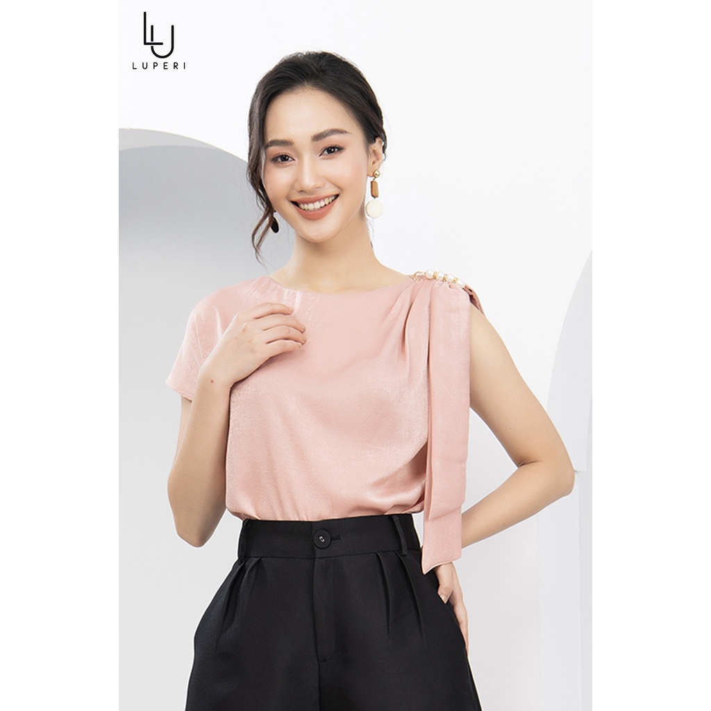 Áo sơ mi nữ công sở LUPERI LFSM1143 cách điệu sát nách trẻ trung, hiện đại, dễ mix đồ