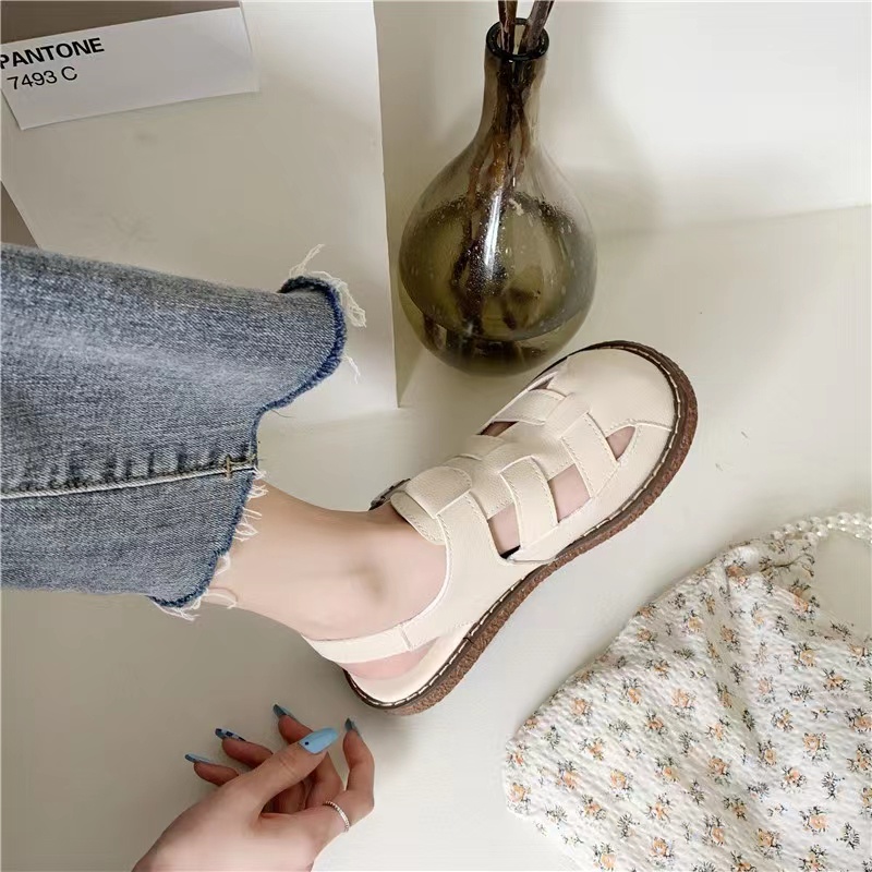 Giày sandal mũi tròn phong cách Nhật Bản