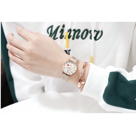 Đồng Hồ Nư Dây Vải Dù Hazo 324 Fashion Watch Trái Tim Đỏ Phong Cách Hàn Quốc - Hazo