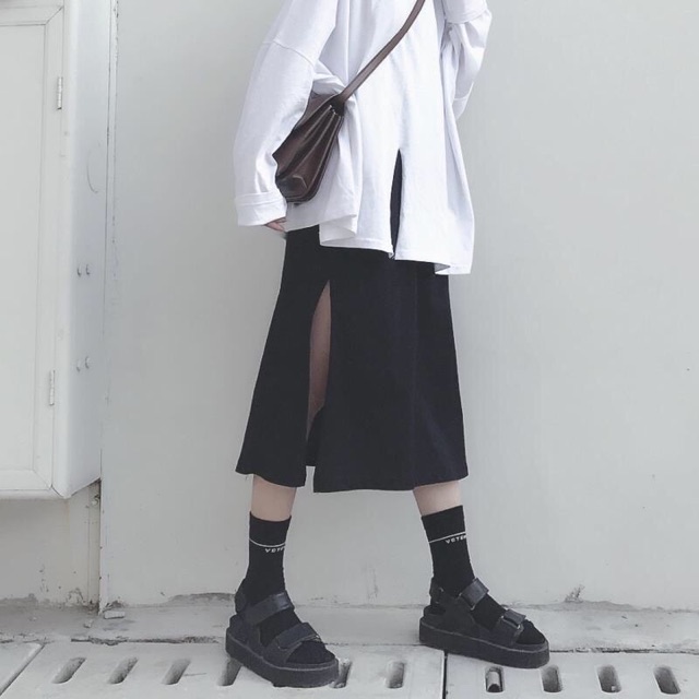 Váy xẻ vạt