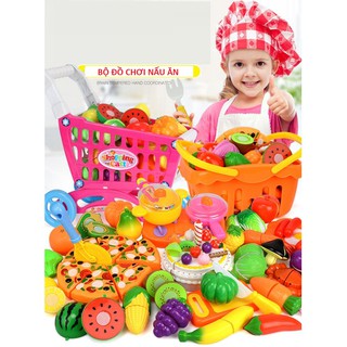 Bộ đồ chơi nấu ăn gồm nhiều chi tiết