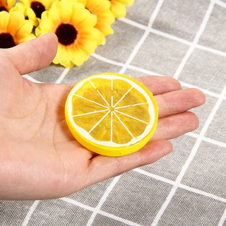 Lát chanh làm phụ kiện chụp ảnh sinh động