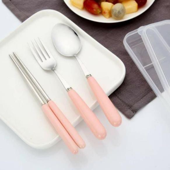Bộ Đũa Thìa Dĩa Inox 304 Cán Sứ Cao Cấp Có Hộp Đựng Trong Suốt Siêu Dễ Thương bộ đũa thìa dĩa dùng cơm văn phòng,du lịch