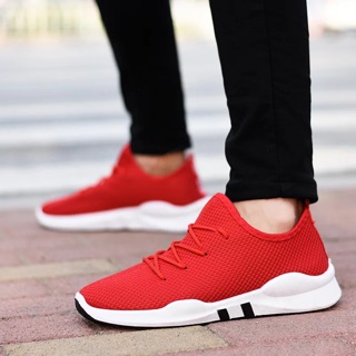 Giày sneaker