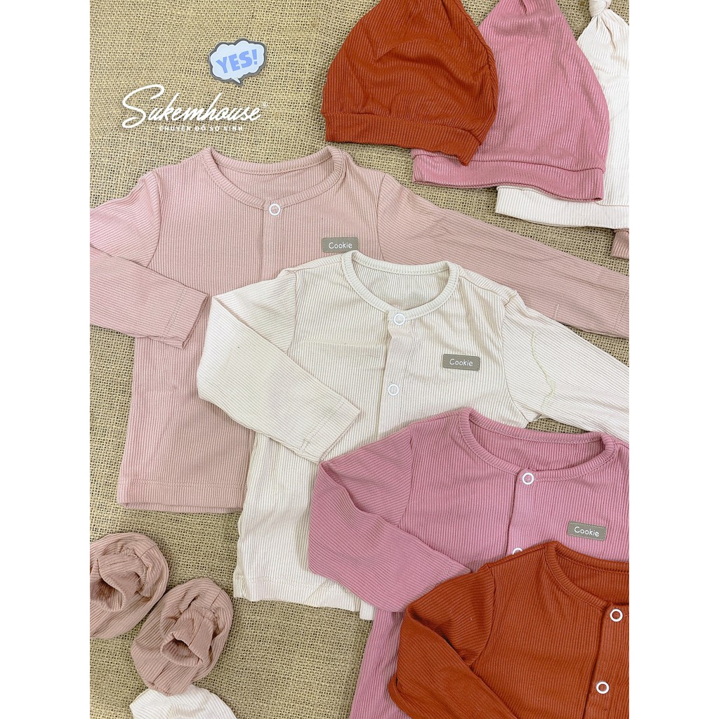 Set sơ sinh cài giữa Cookie thu đông  cho bé