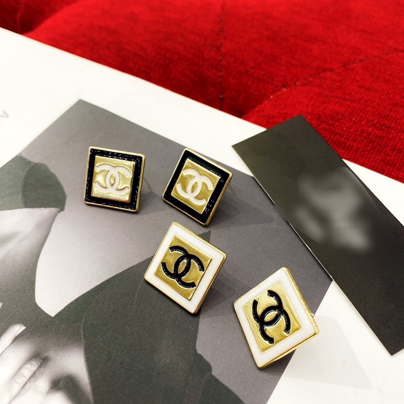 Khuyên tai vuông phong cách hàn quốc sang chảnh