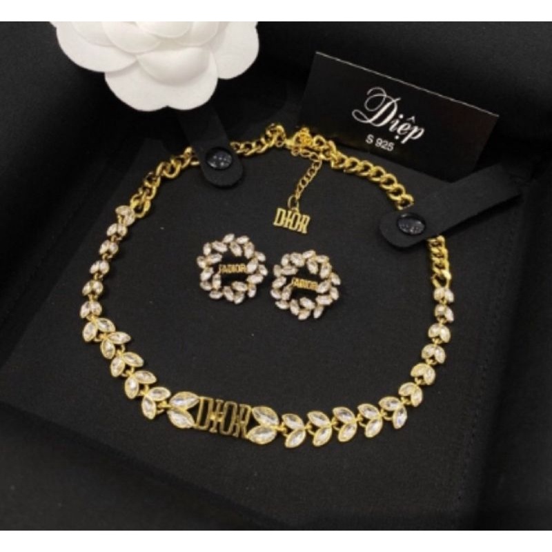 SET VÒNG CỔ VÀ BÔNG TAI JADIOR ĐÁ PHA LÊ