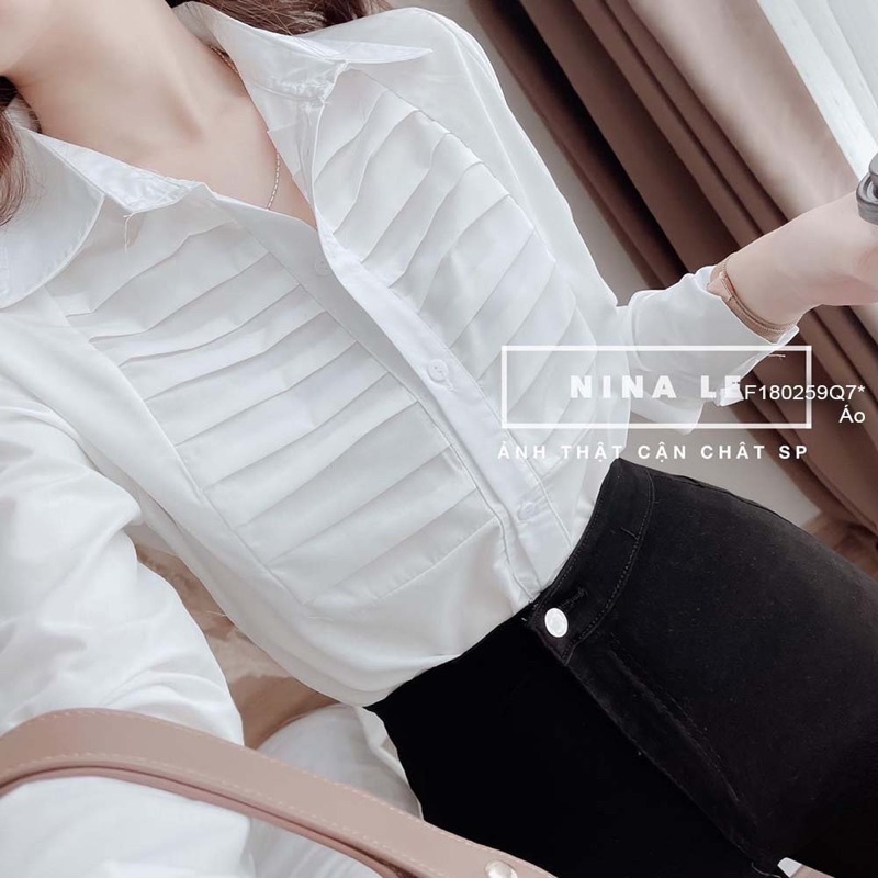 Áo sơ mi trắng ngực xếp ly