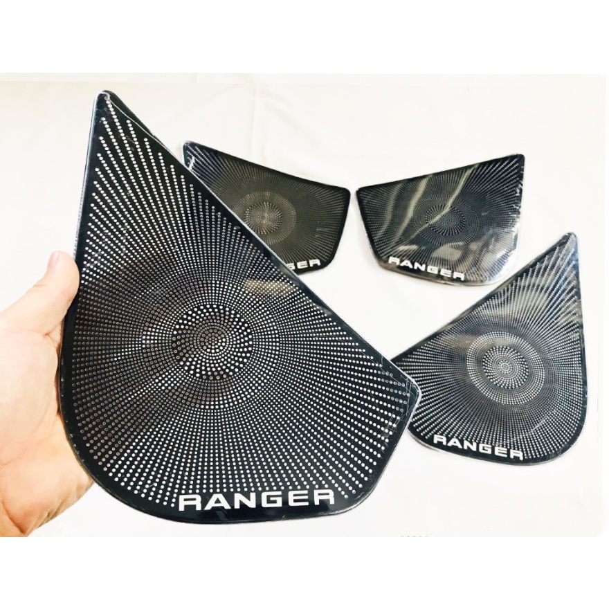 Ốp tapli, màng loa cánh cửa xe Ford Ranger 2016 - 2020, hàng titan cao cấp