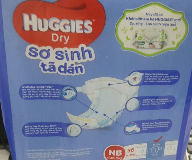 Tã dán Huggies sơ sinh NB-36 ( cho bé từ 1 ngày tuổi mẫu mới)