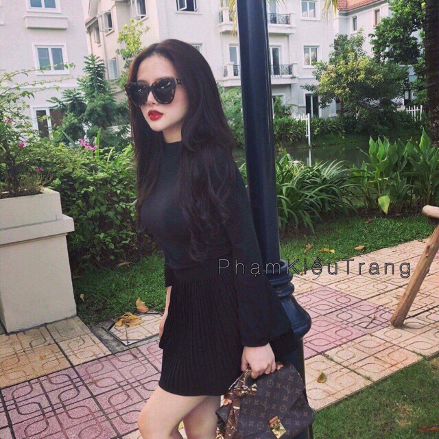 Áo croptop tay loe cuốn viền ảnh thật tự mình mặc chèn tên | BigBuy360 - bigbuy360.vn