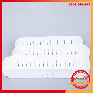 Kệ để đồ 3 tầng có bánh xe