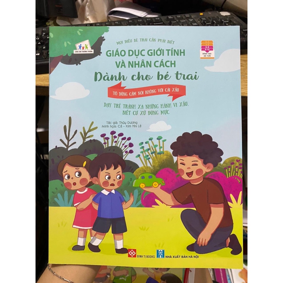 Sách - Giáo dục giới tính và nhân cách dành cho bé trai ( Đinh Tị )