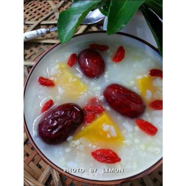 KỶ TỬ NGỌT NINH HẠ, TO, ĐỎ ĐẬM, DẺO. Nấu chè dưỡng nhan, trà dưỡng sinh, hầm canh, nấu cháo ==>